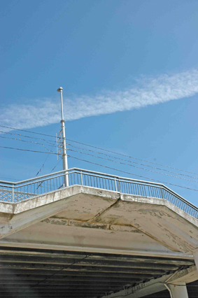 under_the_bridge_klein